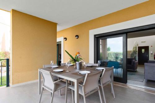 ระเบียง/ชานเรือน, Vale de Milho Village in วาเล เด เซนเตียเนส