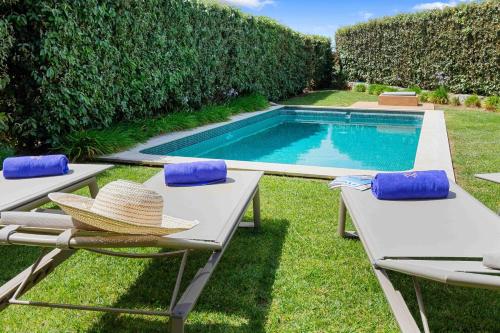 Duplex Three Bedroom Townhouse with Private Pool image 5