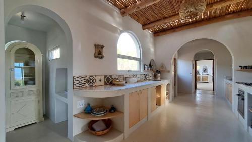 廚房, Akasha Mountain Retreat, new location in 里弗斯