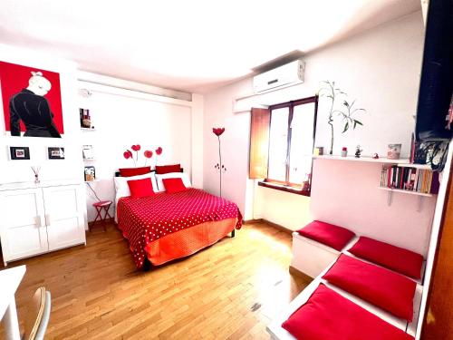 Lovely studio near Colosseum, Rome