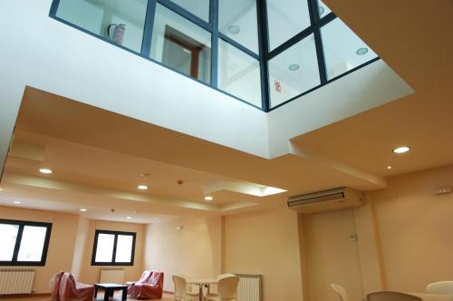 Apartamentos Turísticos Vicotel - image 13