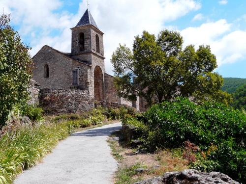 ที่เที่ยวใกล้ที่พัก, Gites Castel de Cantobre - Le Griffon in น็อง