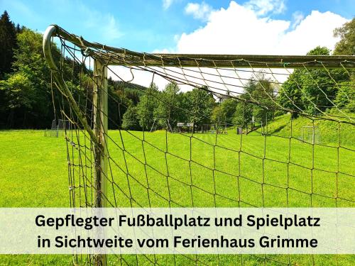 Großes Ferienhaus für 16 Pers mit Indoorspielplatz, Pool, großer Terrasse, Grill, Sauna, Kicker, Dart, uvm - ideal für Familien