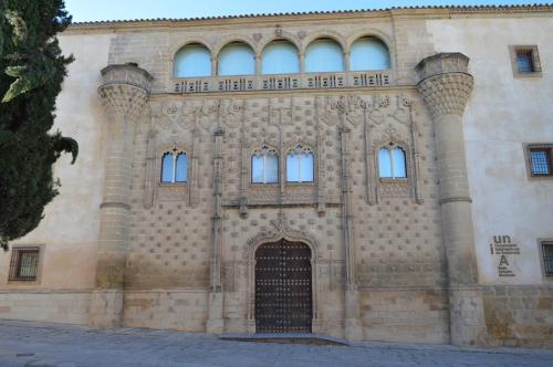 Hotel Baeza Monumental - image 4