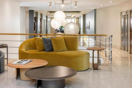 Exterior view, Argenta Tower Hotel & Suites in Retiro