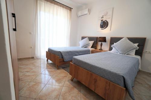 Anna's Apartments 4