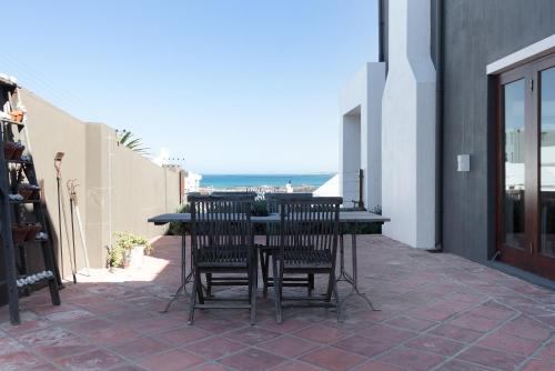 Cape Coastal Villa - Blouberg Village - main image