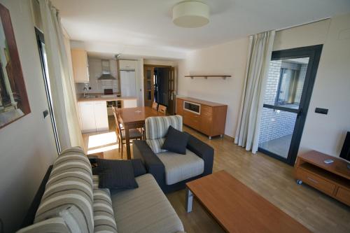 Two-Bedroom Apartment (4 Adults)