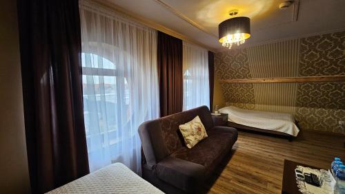 3 twin beds