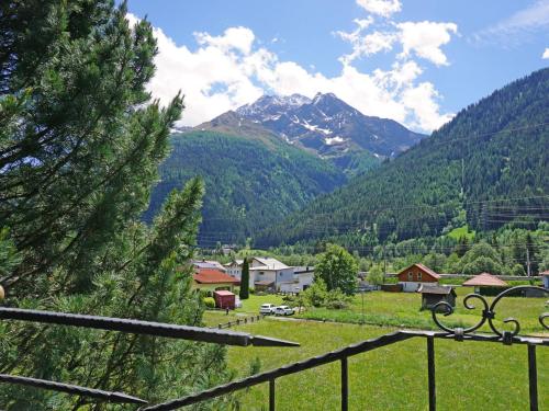 Apartment Diana-3 by Interhome in 佩特瑙岩阿爾堡