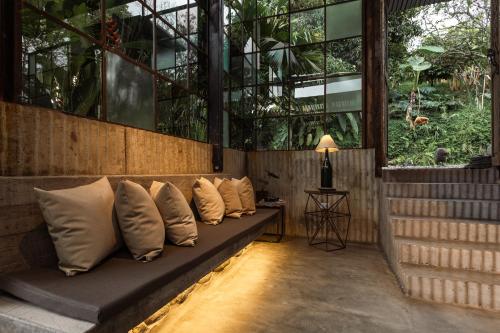 Lobby, Viga Vieja in El Arenillo