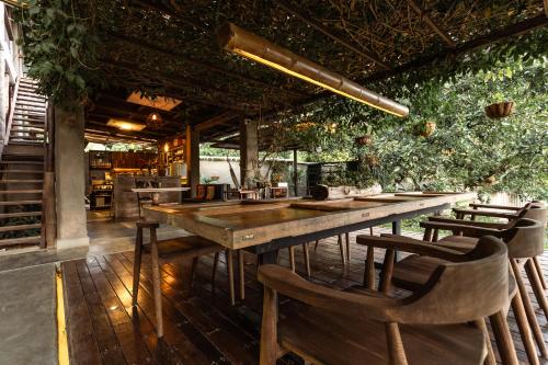 Facilities, Viga Vieja in El Arenillo