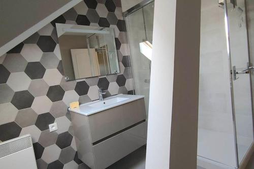 دش, La Vigne d'Or in بانناي