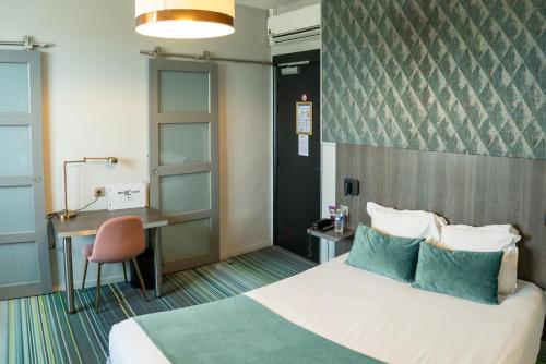 Hôtel Central - image 14