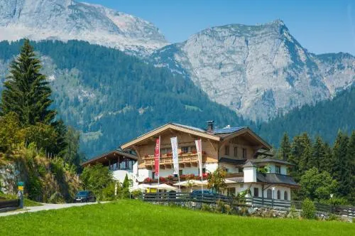 Hotel und Alpen Apartments - Bürglhöh in Bischofshofen, Österreich