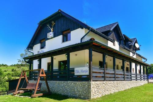 Viesnīcas āriene, Villa Marija in Rastovača