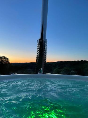 Ecosse Glamping in Карлюк