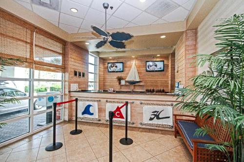 Lobby, Carolinian Beach Resort near Myrtle Beach Pinball Museum