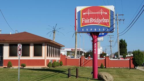 Sadržaji, Fairbridge Inn Express in Gurnee (IL)