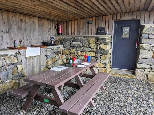 Seadmed, Blackhouse Bothies in Balallan