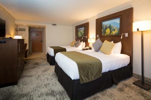 Queen Room with Two Queen Beds