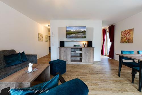 Fewo Karwendeltraum - Apartment - Mittenwald