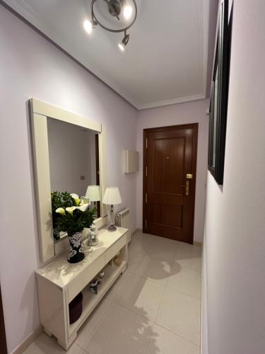 Előcsarnok, Tres Ruas in A Pontenova