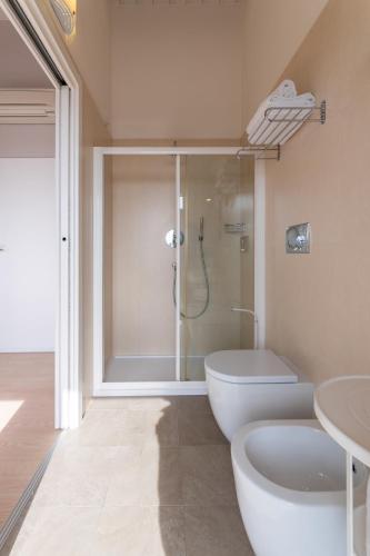 Deluxe Suite image 5