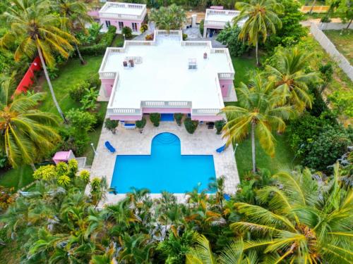 Sleeps 10