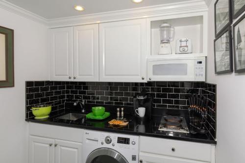 Harbor Knoll Bed and Breakfast