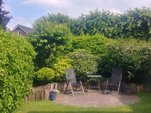 Ruim en huiselijk appartement met eigen tuin, compleet uitgerust, dichtbij natuur in Arnhem