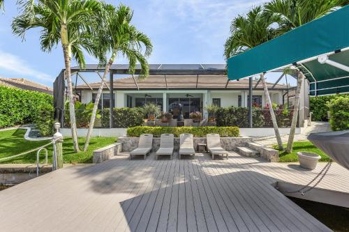Villa with Private Pool image 6