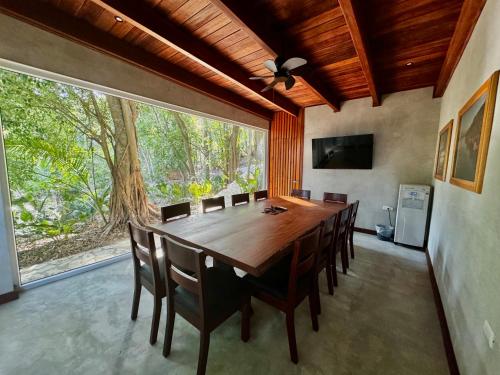 Centros de negocios, Hotel Gringo Perdido in El Remate