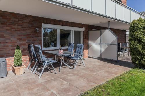 Apartment with Terrace
