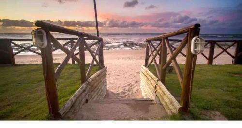 Casa inteira, pé na areia, conforto, frente mar, Itacimirim, Bahia