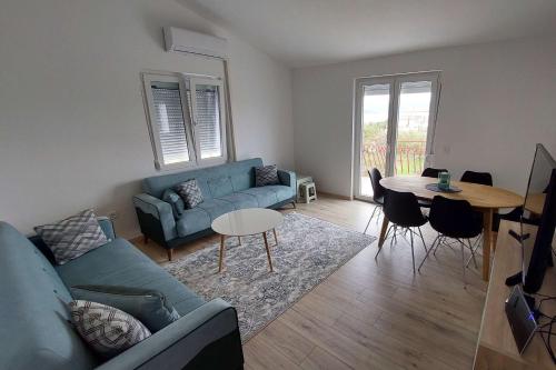 One-Bedroom Apartment with Terrace and Sea View