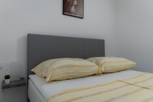 Two-Bedroom Apartment with Terrace image 10