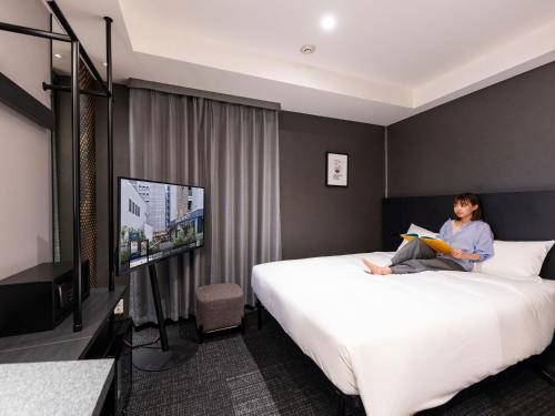 Double Room image 7