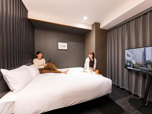 Queen Room - Disability Access image 7