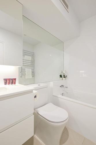 Modern glamour I90 - main image
