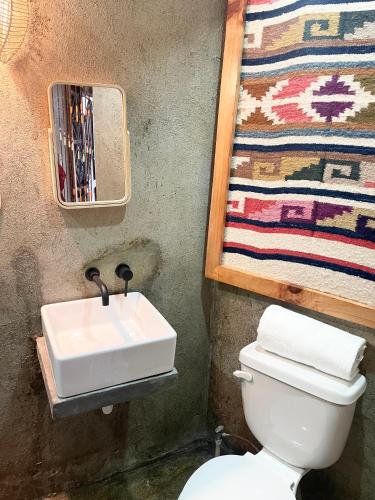 EB5 Escape-Contemporary Stay, San Marcos La Laguna #4 in San Marcos La Laguna