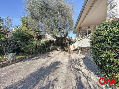 Villa image 2