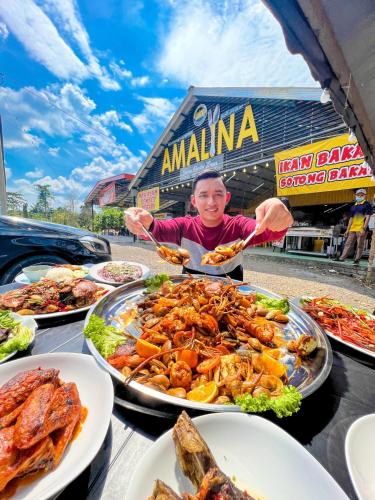 منزل 1050 متر مربع من 3 غرفة و2 حمام خاص في Jeli (Cattleya Inn Muslim) in Jeli