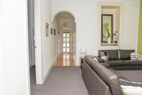 Edward Cottage - Trendy East Orange, Close to CBD, Orange (fotografie 8)