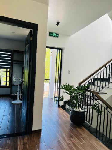 Win Hotel near Imperial Tomb of Dong Khanh