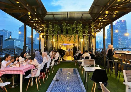 Restoran, D'Bamboo Suites  in Cakarta