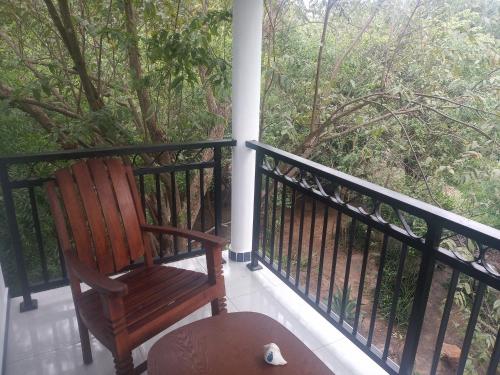 Rock Villa Relax City Resort in Mihintale