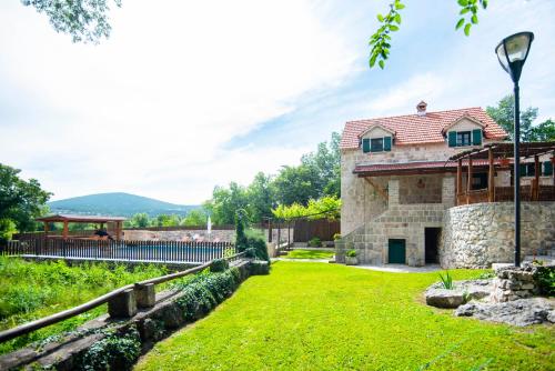 Viesnīcas āriene, Traditional villa Juta for 8 people in Rumin