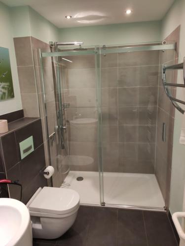 Badezimmer, Ferienwohnung "Merle", Braunlage mit Sky in Braunlage