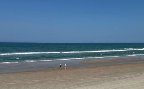 The Coastal Escape Premium Penthouse in Daytona Beach, USA